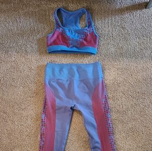 Womens Fabletics sz. M Leggings and Sports Bra
